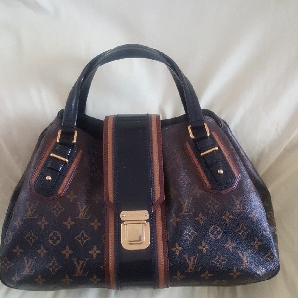 Louis Vuitton Handbag